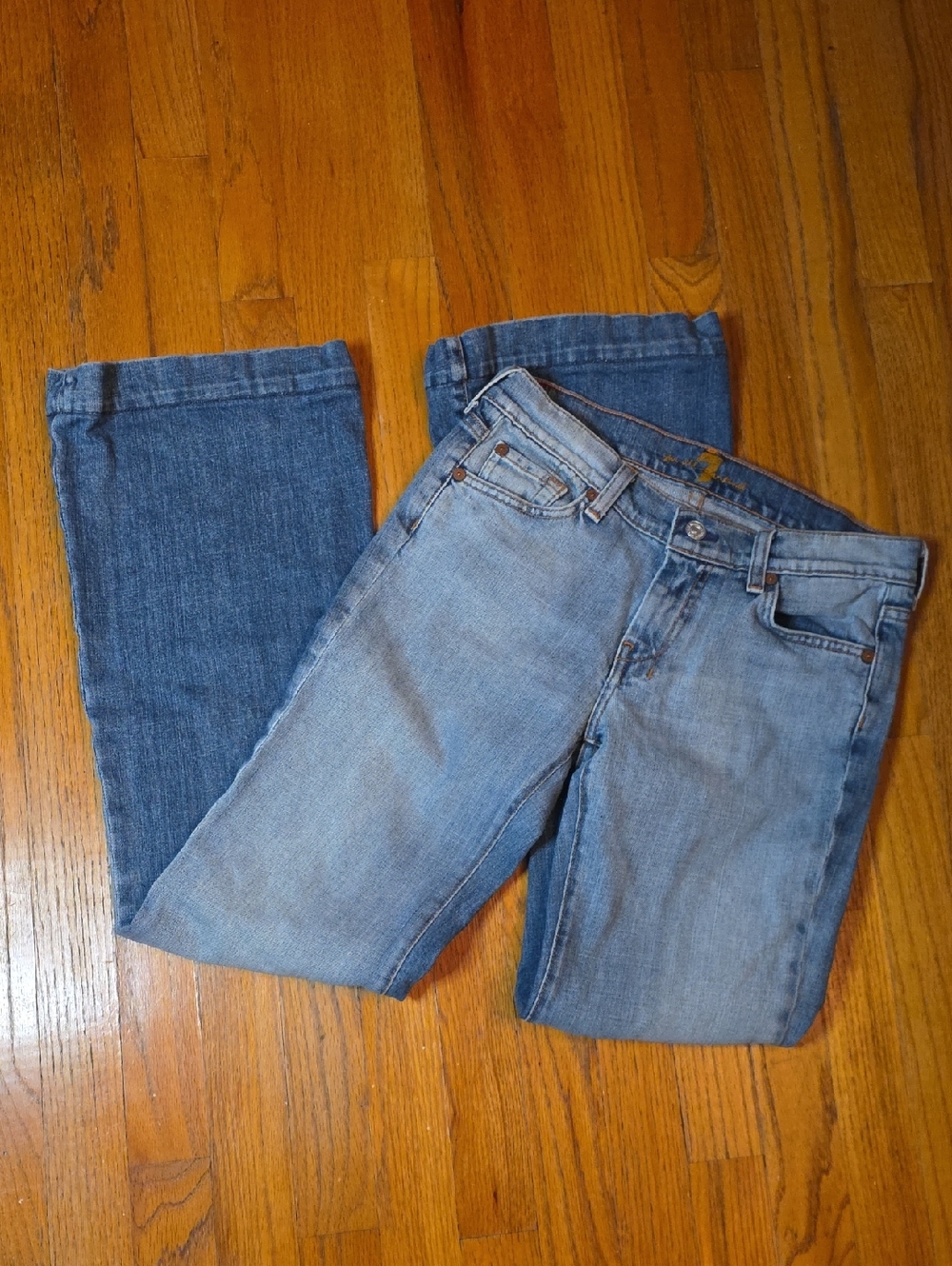 7 For All Mankind Jeans Size 28